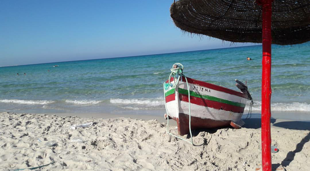Piaszczysta plaża w regionie Mahdii